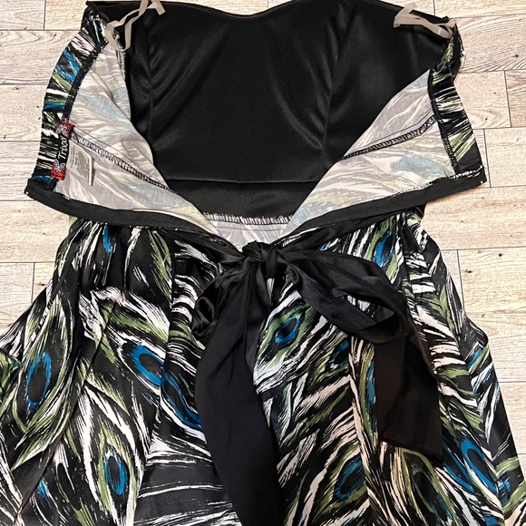 Trixxi Strapless Mini Dress Peacock Feather Print Pockets Zipper Back Size 5 - Picture 7 of 9
